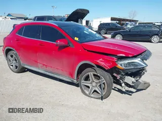 2015 Mercedes-Benz GLA 250 z VIN WDCTG4GB4FJ069553, wystawiony jako IAAI lot #41836390 z przebiegiem 142 940 mil mil oraz . Historia ofert i sprzedaży dostępna na DreamBid. Obrazek 1.
