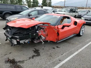 2024 Ferrari 296 GTB z VIN ZFF99SLA9R0310238, wystawiony jako Copart lot #81647524 z przebiegiem Nie podano mil oraz Szkody całkowita. Historia ofert i sprzedaży dostępna na DreamBid. Obrazek 1.
