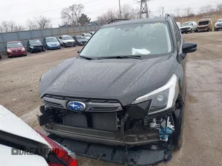 2022 Subaru Forester Limited with VIN JF2SKAPC2NH514712, listed as a IAAI auction lot 41745152 with 13,417 mi miles. Bid and sale history available at carsss.com. Image 13.