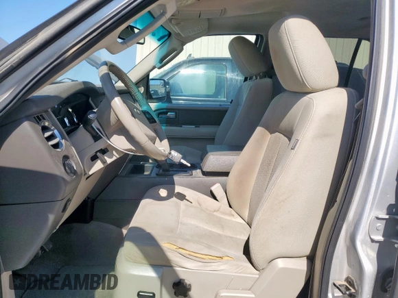 2012 Ford Expedition XLT z VIN 1FMJU1H5XCEF12740, wystawiony jako Copart lot #56741365 z przebiegiem 174 650 mil mil oraz Czysty tytuł • Clean title. Historia ofert i sprzedaży dostępna na DreamBid. Obrazek 7.