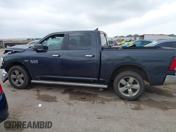 2015 Ram 1500 Big Horn z VIN 1C6RR6LTXFS784956, wystawiony jako IAAI lot #42265974 z przebiegiem 97 839 mil mil oraz . Historia ofert i sprzedaży dostępna na DreamBid. Obrazek 14.