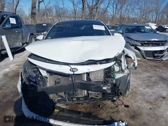 2016 Kia Optima SXL Turbo with VIN 5XXGV4L23GG073151, listed as a IAAI auction lot 41363341 with 74,226 mi miles. Bid and sale history available at carsss.com. Image 12.