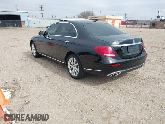 2017 Mercedes-Benz E with VIN WDDZF4JB9HA172715, listed as a IAAI auction lot 41570470 with 101,492 mi miles. Bid and sale history available at carsss.com. Image 3.