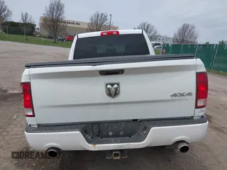 2016 Ram 1500 Express z VIN 1C6RR7FT2GS147174, wystawiony jako IAAI lot #42019690 z przebiegiem 53 330 mil mil oraz . Historia ofert i sprzedaży dostępna na DreamBid. Obrazek 16.