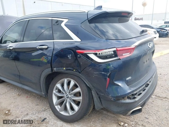 2019 Infiniti QX50 LUXE with VIN 3PCAJ5M32KF118445, listed as a IAAI auction lot 41508810 with 130,623 mi miles. Bid and sale history available at carsss.com. Image 6.