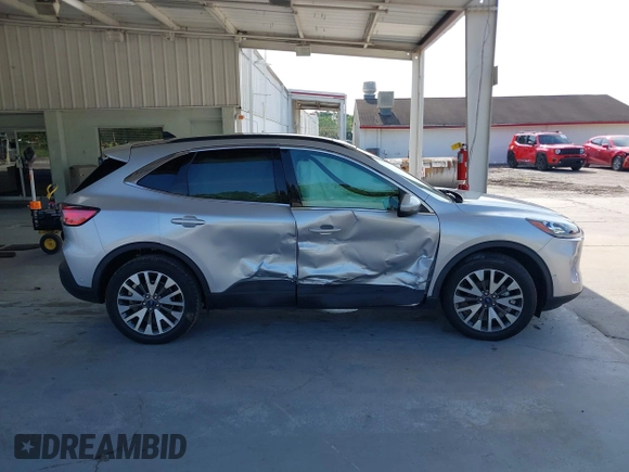 2020 Ford Escape Titanium с VIN 1FMCU9J92LUB28137, выставлен на аукционе IAAI как лот 42370699 с пробегом 53 253 миль миль и . История ставок и продаж доступна на DreamBid. Изображение 13.