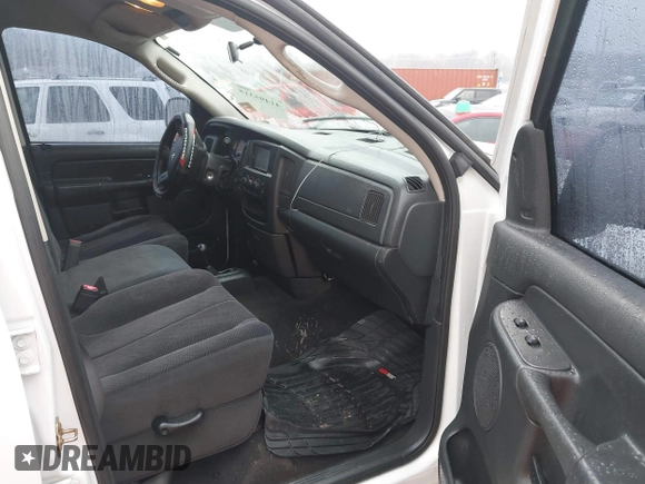 2004 Dodge 1500 SLT with VIN 1D7HU18N54S511832, listed as a IAAI auction lot 41495315 with 234,310 mi miles and . Bid and sale history available at carsss.com. Image 5.