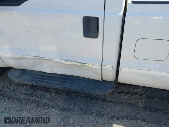 2015 Ford F-250 XL z VIN 1FTBF2A63FEA98829, wystawiony jako IAAI lot #41991193 z przebiegiem 183 806 mil mil oraz . Historia ofert i sprzedaży dostępna na DreamBid. Obrazek 17.
