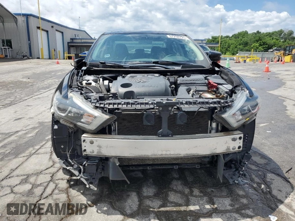 2017 Nissan Maxima SL with VIN 1N4AA6AP4HC424958, listed as a Copart auction lot 57298725 with 127,485 mi miles and Salvage title. Bid and sale history available at DreamBid. Image 5.