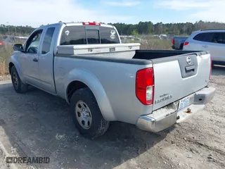 2007 Nissan Frontier XE with VIN 1N6BD06T17C411427, listed as a IAAI auction lot 41843472 with 223,339 mi miles. Bid and sale history available at carsss.com. Image 3.
