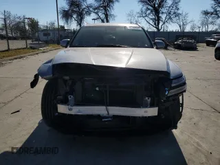 2022 Genesis GV80 with VIN KMUHCESC3NU092295, listed as a Copart auction lot 42539085 with Not Provided miles and Salvage Title. Bid and sale history available at DreamBid. Image 5.