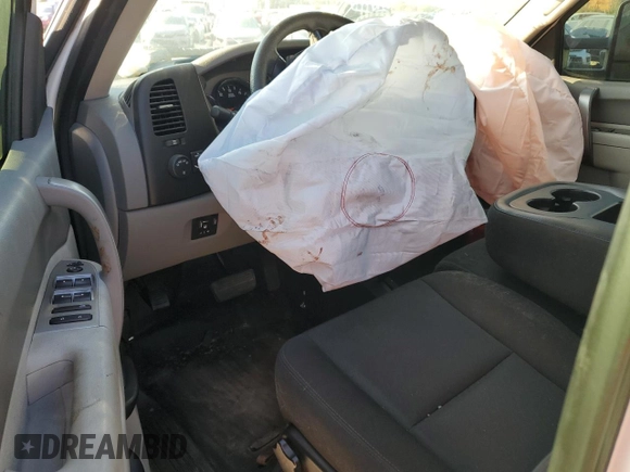 2012 GMC Sierra 2500HD Work Truck z VIN 1GT22ZCG6CZ242940, wystawiony jako Copart lot #78127014 z przebiegiem Nie podano mil oraz Szkoda całkowita • Salvage title. Historia ofert i sprzedaży dostępna na DreamBid. Obrazek 8.