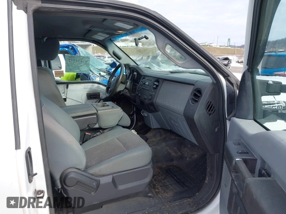 2011 Ford F-350 with VIN 1FT7X3B6XBEB57439, listed as a IAAI auction lot 41434952 with 305,000 mi miles and . Bid and sale history available at DreamBid. Image 5.