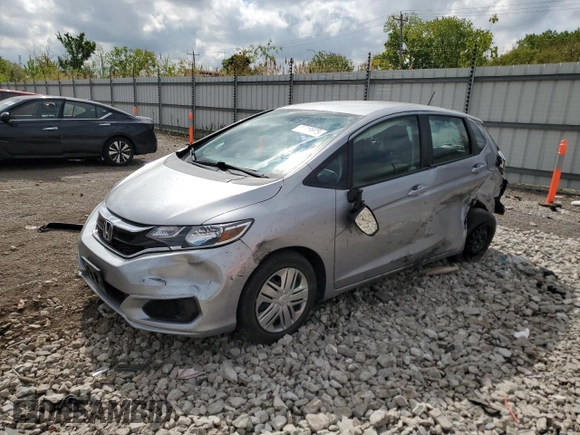 2019 Honda Fit LX z VIN 3HGGK5H47KM722595, wystawiony jako Copart lot #56819975 z przebiegiem 31 371 mil mil oraz Szkoda całkowita • Salvage title. Historia ofert i sprzedaży dostępna na DreamBid. Obrazek 1.
