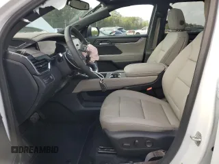 2024 GMC Acadia FWD Elevation z VIN 1GKENKKS6RJ218506, wystawiony jako Copart lot #79027344 z przebiegiem 2260 mil mil oraz Szkody całkowita. Historia ofert i sprzedaży dostępna na DreamBid. Obrazek 7.