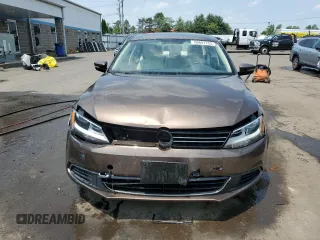 2013 Volkswagen Jetta SE with VIN 3VWDP7AJ7DM372884, listed as a Copart auction lot 60687755 with 123,754 mi miles and Salvage title. Bid and sale history available at DreamBid. Image 5.