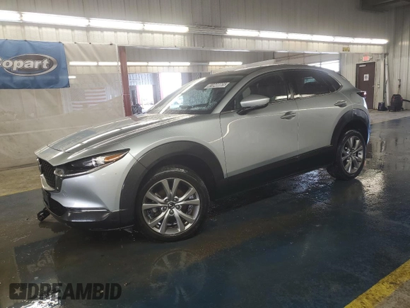 2021 Mazda CX-30 Select z VIN 3MVDMBBL0MM305606, wystawiony jako Copart lot #60429865 z przebiegiem 106 776 mil mil oraz Czysty tytuł • Clean title. Historia ofert i sprzedaży dostępna na DreamBid. Obrazek 1.