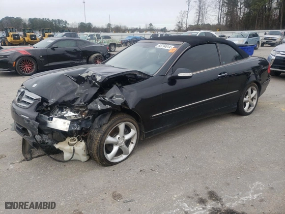 2005 Mercedes-Benz CLK-Class 3.2L with VIN WDBTK65J85F132180, listed as a Copart auction lot 85794614 with 185,785 mi miles and Salvage Title. Bid and sale history available at carsss.com. Image 1.