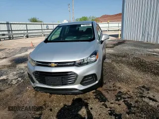 2021 Chevrolet Trax LS z VIN KL7CJKSB9MB306982, wystawiony jako Copart lot #52457215 z przebiegiem 95 949 mil mil oraz Czysty tytuł • Clean title. Historia ofert i sprzedaży dostępna na DreamBid. Obrazek 11.