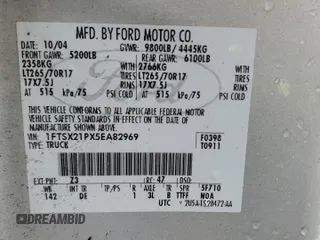 2005 Ford F-250 XL с VIN 1FTSX21PX5EA82969, выставлен на аукционе Copart как лот 51541635 с пробегом 178 120 миль миль и Чистый • Clean title. История ставок и продаж доступна на DreamBid. Изображение 12.