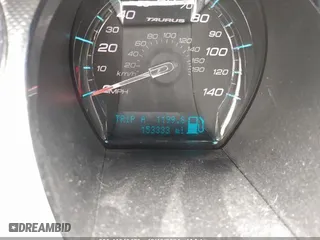 2009 Kia Sorento LX with VIN KNDJD735095890122, listed as a IAAI auction lot 41049479 with 153,333 mi miles. Bid and sale history available at carsss.com. Image 7.