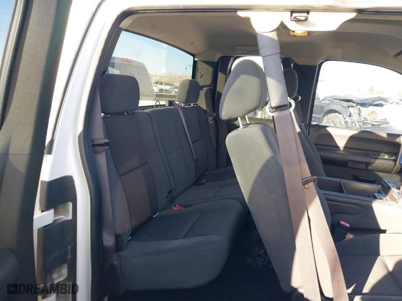 2009 Chevrolet Silverado 1500 LT with VIN 2GCEC29C891119700, listed as a IAAI auction lot 41659871 with 210,809 mi miles. Bid and sale history available at carsss.com. Image 8.