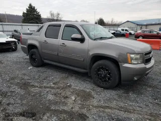 2009 Chevrolet Avalanche LT w/2LT with VIN 3GNFK22069G219929, listed as a Copart auction lot 82619804 with 189,811 mi miles and Salvage Title. Bid and sale history available at carsss.com. Image 4.