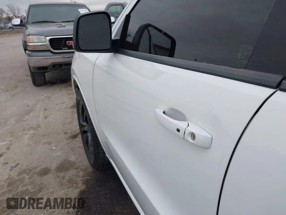 2019 Dodge Durango R/T with VIN 1C4SDJCT3KC848271, listed as a IAAI auction lot 41903122 with 85,704 mi miles and . Bid and sale history available at carsss.com. Image 12.