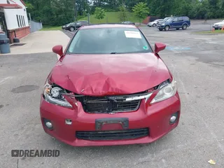 2011 Lexus CT 200h z VIN JTHKD5BH6B2027223, wystawiony jako IAAI lot #42198313 z przebiegiem 161 728 mil mil oraz . Historia ofert i sprzedaży dostępna na DreamBid. Obrazek 12.