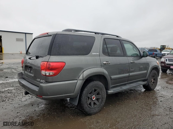 2005 Toyota Sequoia Limited with VIN 5TDBT48A95S250457, listed as a Copart auction lot 88846395 with 307,771 mi miles and Salvage Title. Bid and sale history available at carsss.com. Image 3.