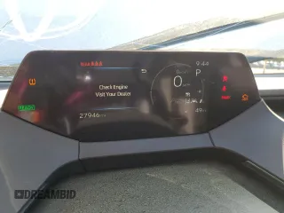 2023 Toyota Prius LE with VIN JTDADABU2P3000654, listed as a Copart auction lot 51953505 with 27,946 mi miles and Salvage Title. Bid and sale history available at DreamBid. Image 9.