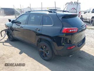 2017 Jeep Cherokee Altitude с VIN 1C4PJLAS6HW654863, выставлен на аукционе IAAI как лот 42477192 с пробегом 58 501 миль миль и . История ставок и продаж доступна на DreamBid. Изображение 3.