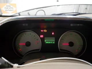 2007 Ford Explorer Limited с VIN 1FMEU75807UB86638, выставлен на аукционе Copart как лот 57861535 с пробегом 186 128 миль миль и Чистый • Clean title. История ставок и продаж доступна на DreamBid. Изображение 9.