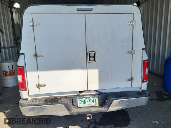 2018 Ford F-150 XL with VIN 1FTFX1E51JKF08337, listed as a IAAI auction lot 42175663 with 122,083 mi miles. Bid and sale history available at carsss.com. Image 1.