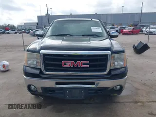 2011 GMC Sierra 1500 SLE z VIN 3GTP1VE0XBG306560, wystawiony jako IAAI lot #41496403 z przebiegiem 213 831 mil mil oraz . Historia ofert i sprzedaży dostępna na DreamBid. Obrazek 13.