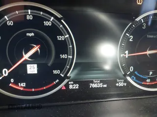 2019 BMW X6 sDrive35i z VIN 5UXKU0C57K0S97581, wystawiony jako IAAI lot #41322568 z przebiegiem 76 635 mil mil oraz . Historia ofert i sprzedaży dostępna na DreamBid. Obrazek 7.