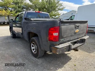 2011 Chevrolet Silverado 1500 LT with VIN 1GCRKSE36BZ260532, listed as a Copart auction lot 56358145 with 164,458 mi miles and Clean Title. Bid and sale history available at DreamBid. Image 3.