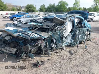2025 Toyota Camry LE z VIN 4T1DAACK5SU506058, wystawiony jako IAAI lot #42147137 z przebiegiem Nie podano mil oraz . Historia ofert i sprzedaży dostępna na DreamBid. Obrazek 2.
