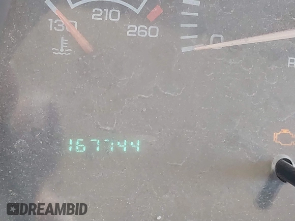 2002 Dodge 2500 with VIN 3B7KF23Z82M280490, listed as a IAAI auction lot 41664001 with 167,744 mi miles and . Bid and sale history available at DreamBid. Image 7.