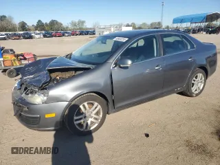2010 Volkswagen Jetta TDI с VIN 3VWRL7AJ3AM118473, выставлен на аукционе Copart как лот 48953255 с пробегом 201 942 миль миль и Списание • Salvage title. История ставок и продаж доступна на DreamBid. Изображение 1.