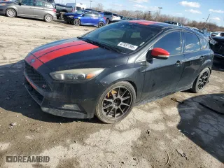 2015 Ford Focus ST with VIN 1FADP3L94FL216438, listed as a Copart auction lot 47437765 with 116,164 mi miles and Salvage Title. Bid and sale history available at carsss.com. Image 1.