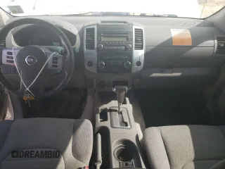 2014 Nissan Frontier S z VIN 1N6BD0CT5EN732232, wystawiony jako Copart lot #56677535 z przebiegiem 190 705 mil mil oraz Tytuł czysty. Historia ofert i sprzedaży dostępna na DreamBid. Obrazek 10.