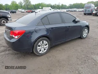 2014 Chevrolet Cruze LS with VIN 1G1PA5SG3E7319385, listed as a IAAI auction lot 42264380 with 124,525 mi miles and . Bid and sale history available at DreamBid. Image 4.
