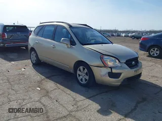 2008 Kia Rondo EX with VIN KNAFG526987175321, listed as a IAAI auction lot 41429065 with 187,704 mi miles. Bid and sale history available at carsss.com. Image 1.
