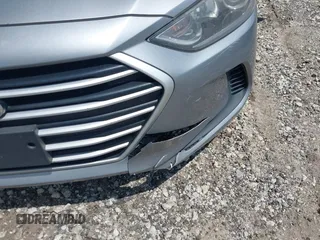 2017 Hyundai Elantra SE z VIN 5NPD74LF6HH083369, wystawiony jako IAAI lot #42446226 z przebiegiem 168 846 mil mil oraz . Historia ofert i sprzedaży dostępna na DreamBid. Obrazek 6.