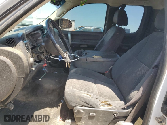 2008 Chevrolet Silverado 1500 1LT with VIN 2GCEC19J081109346, listed as a Copart auction lot 52550725 with 273,409 mi miles and Salvage Title. Bid and sale history available at DreamBid. Image 7.