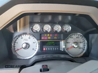 2008 Ford F-350 with VIN 1FTWW32R68EC51867, listed as a Copart auction lot 81536364 with 172,302 mi miles and Salvage title. Bid and sale history available at DreamBid. Image 9.