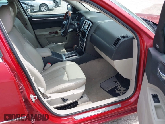 2007 Chrysler 300 C with VIN 2C3KA63H57H684368, listed as a IAAI auction lot 42144972 with 117,478 mi miles. Bid and sale history available at carsss.com. Image 5.