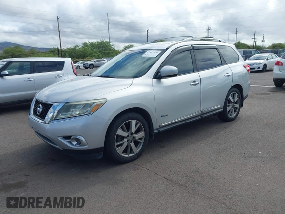 2014 Nissan Pathfinder Platinum Hybrid with VIN 5N1CR2MN2EC651300, listed as a IAAI auction lot 42417443 with 144,710 mi miles and . Bid and sale history available at DreamBid. Image 2.