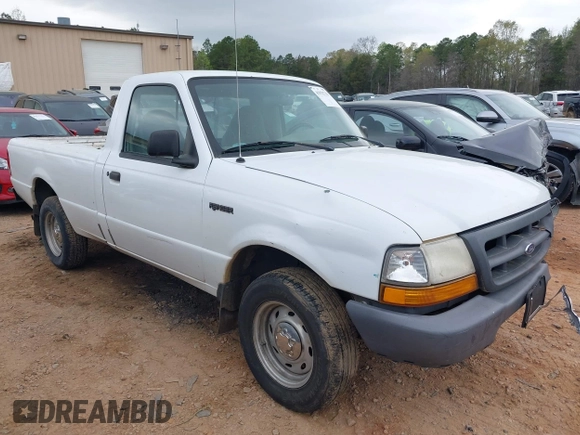 2000 Ford Ranger XL with VIN 1FTYR10C8YTA95720, listed as a IAAI auction lot 41922725 with 243,911 mi miles. Bid and sale history available at carsss.com. Image 1.